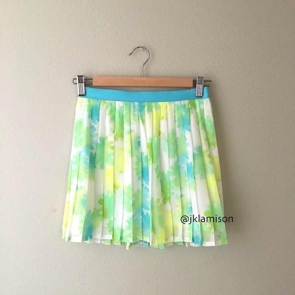 Cherokee Girls' Pleated Spring Flower Skirt